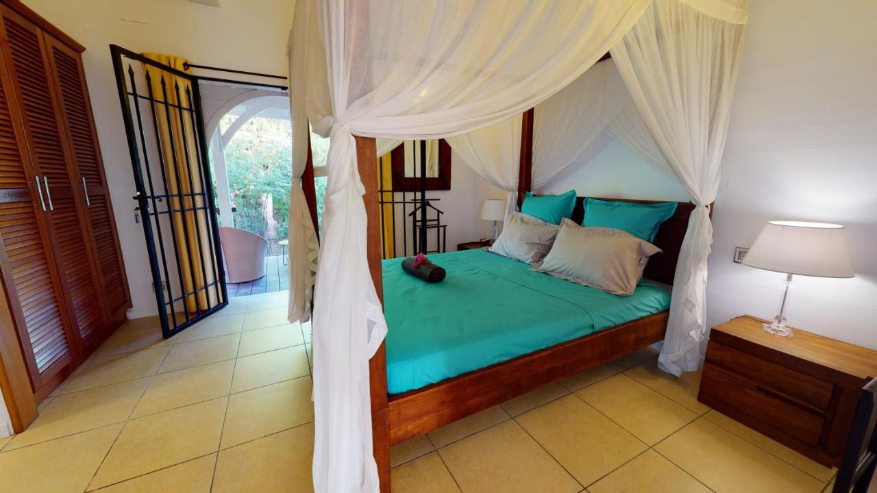 Villa Deluxe L'Hacienda Villa Vue Mer 180 Piscine Jacuzzi Proche Plage Marina Golf Pointe Des Chateaux Et Casino Jardin Clos Voyage Durable Сен-Франсуа Экстерьер фото