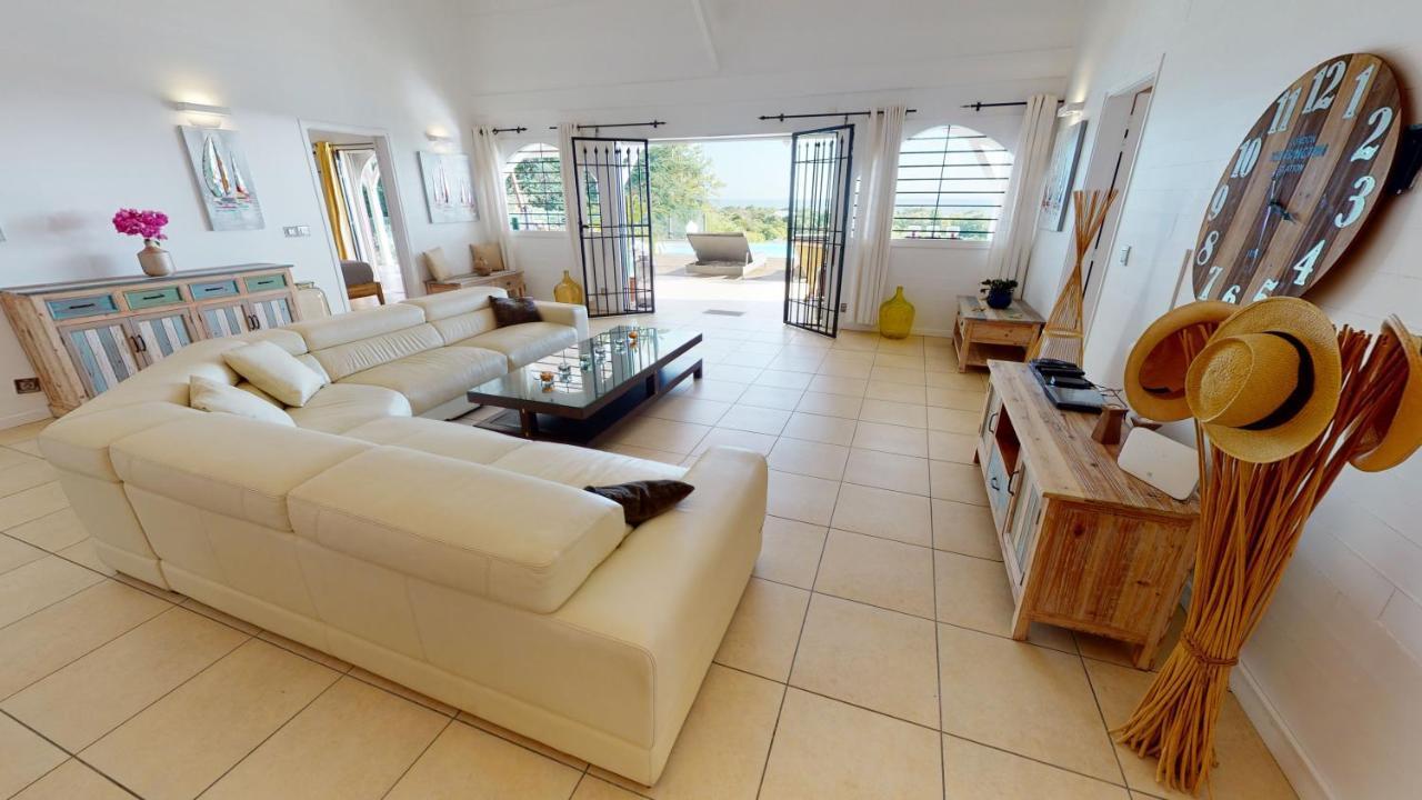 Villa Deluxe L'Hacienda Villa Vue Mer 180 Piscine Jacuzzi Proche Plage Marina Golf Pointe Des Chateaux Et Casino Jardin Clos Voyage Durable Сен-Франсуа Экстерьер фото